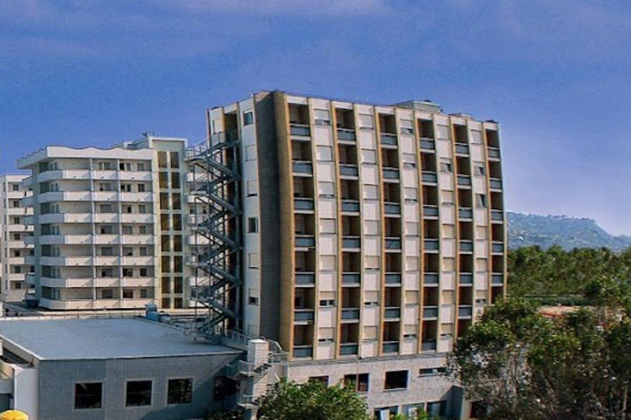 Serena Majestic Hotel Монтесильвано Экстерьер фото