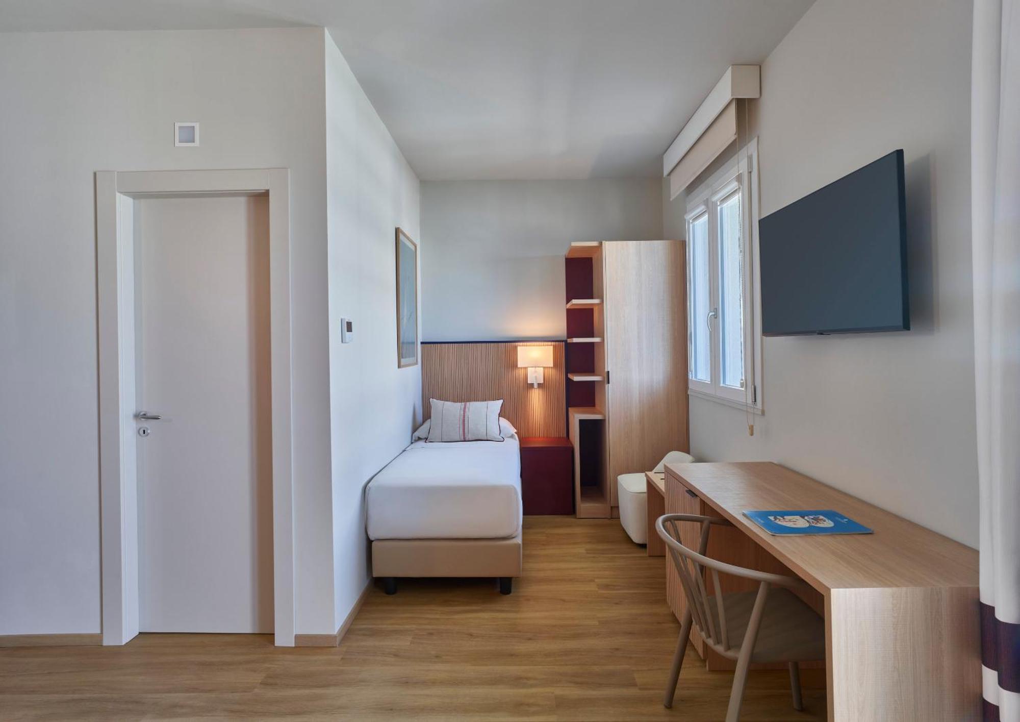 Serena Majestic Hotel Монтесильвано Номер фото